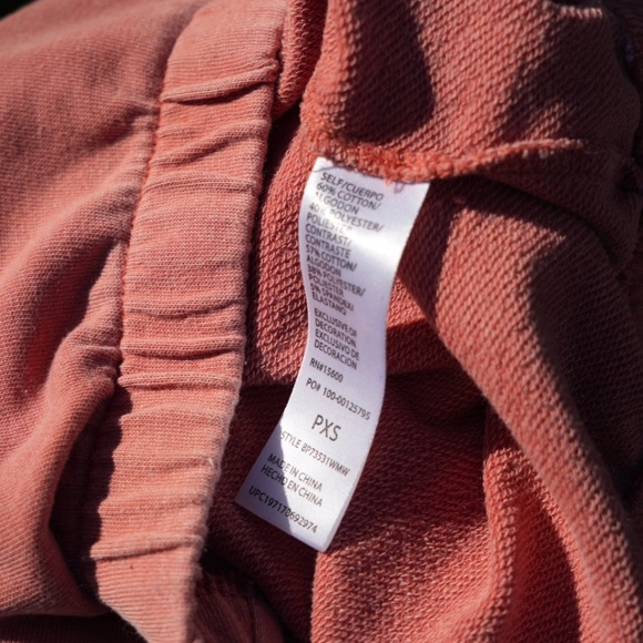 Democracy Long Sleeve Flange Shoulder Mineral Wash Sweatshirt In Toasted Pumpkin - Picture 17 of 17